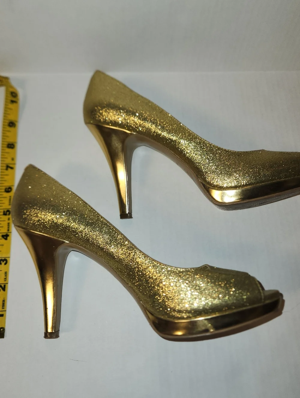 Nine West Metallic Gold Glitter Peep Toe Hidden Platform High Heels 8.5 EUC